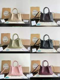 Picture of Bottega Veneta Handbags _SKUfw196404135fw